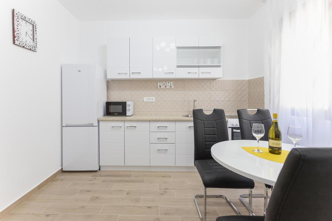 Muo Sea Front Apartments コトル エクステリア 写真