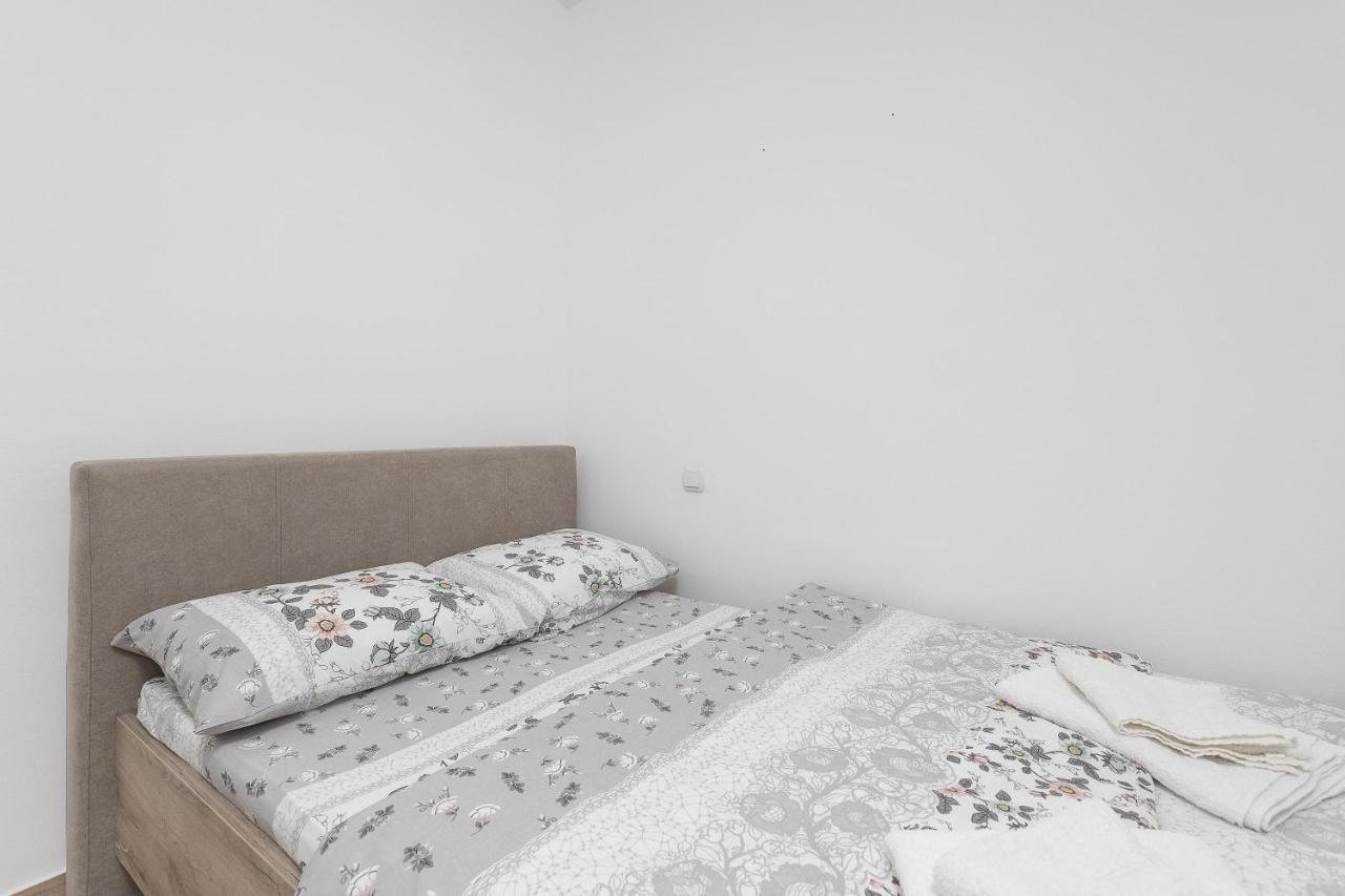 Muo Sea Front Apartments コトル エクステリア 写真
