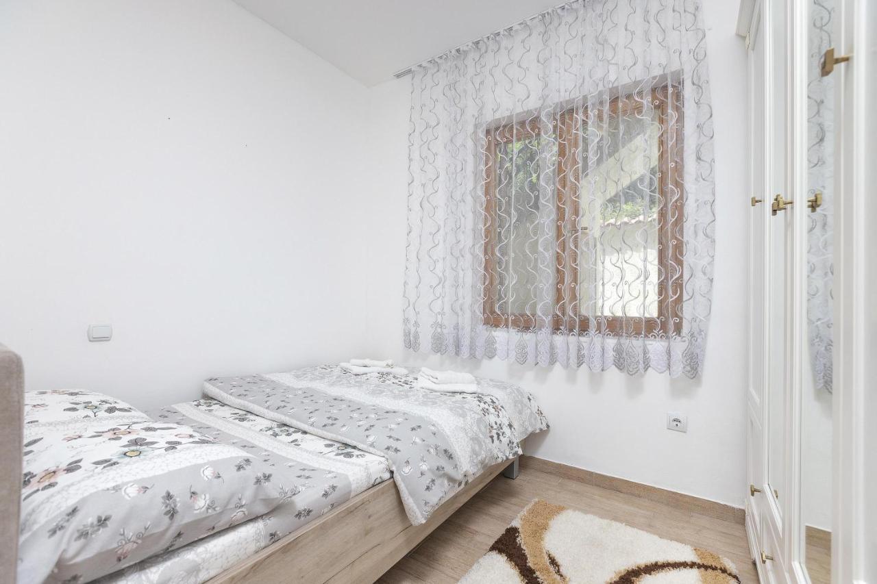 Muo Sea Front Apartments コトル エクステリア 写真
