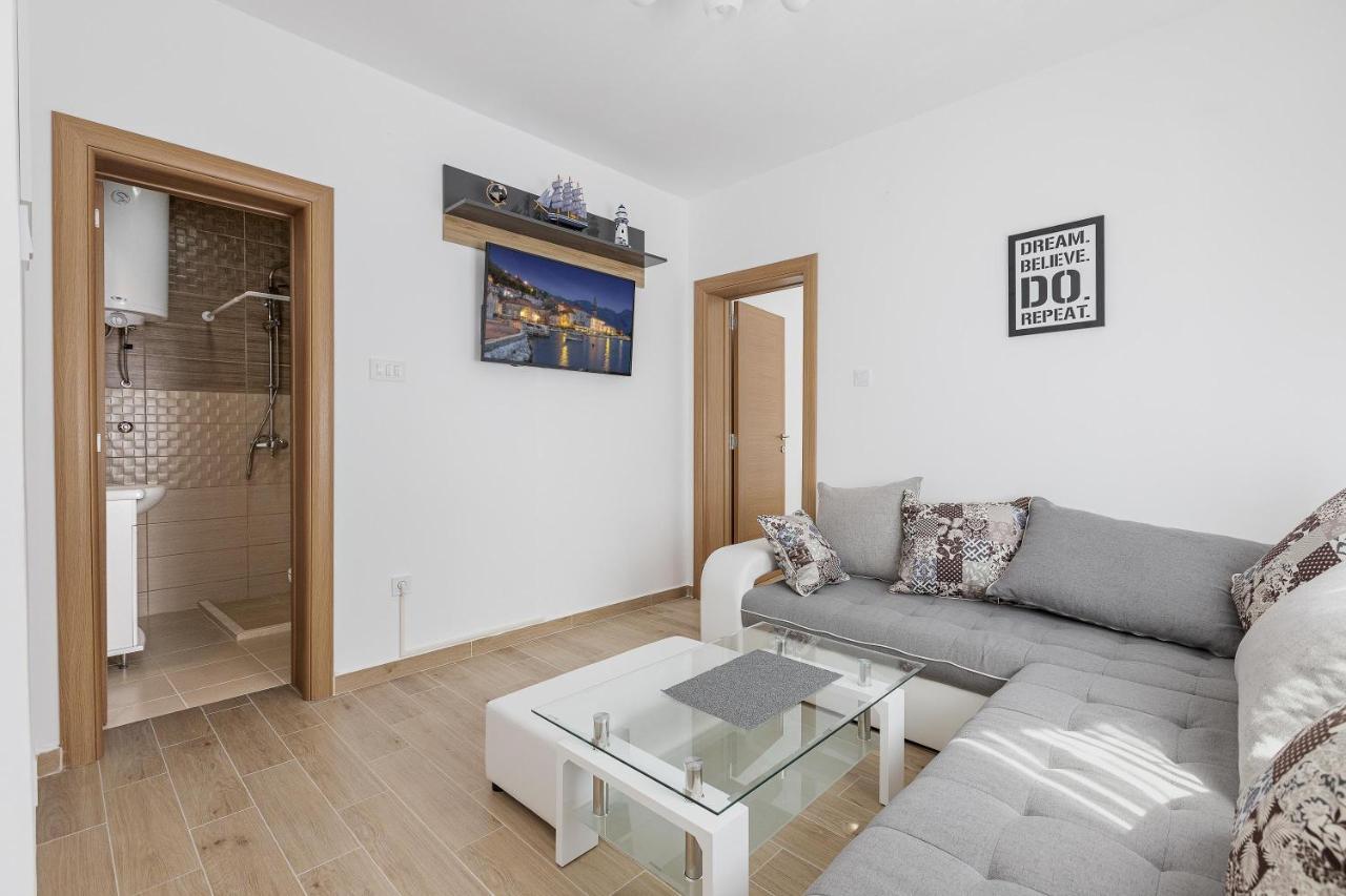 Muo Sea Front Apartments コトル エクステリア 写真