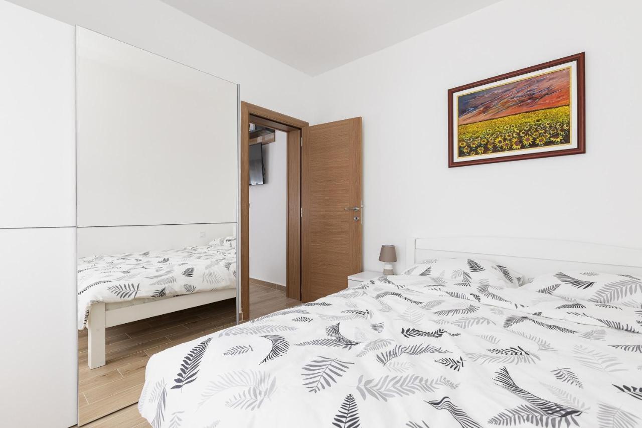 Muo Sea Front Apartments コトル エクステリア 写真