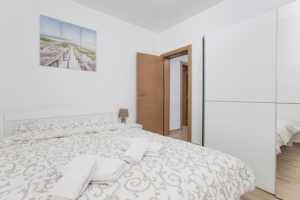 Muo Sea Front Apartments コトル エクステリア 写真