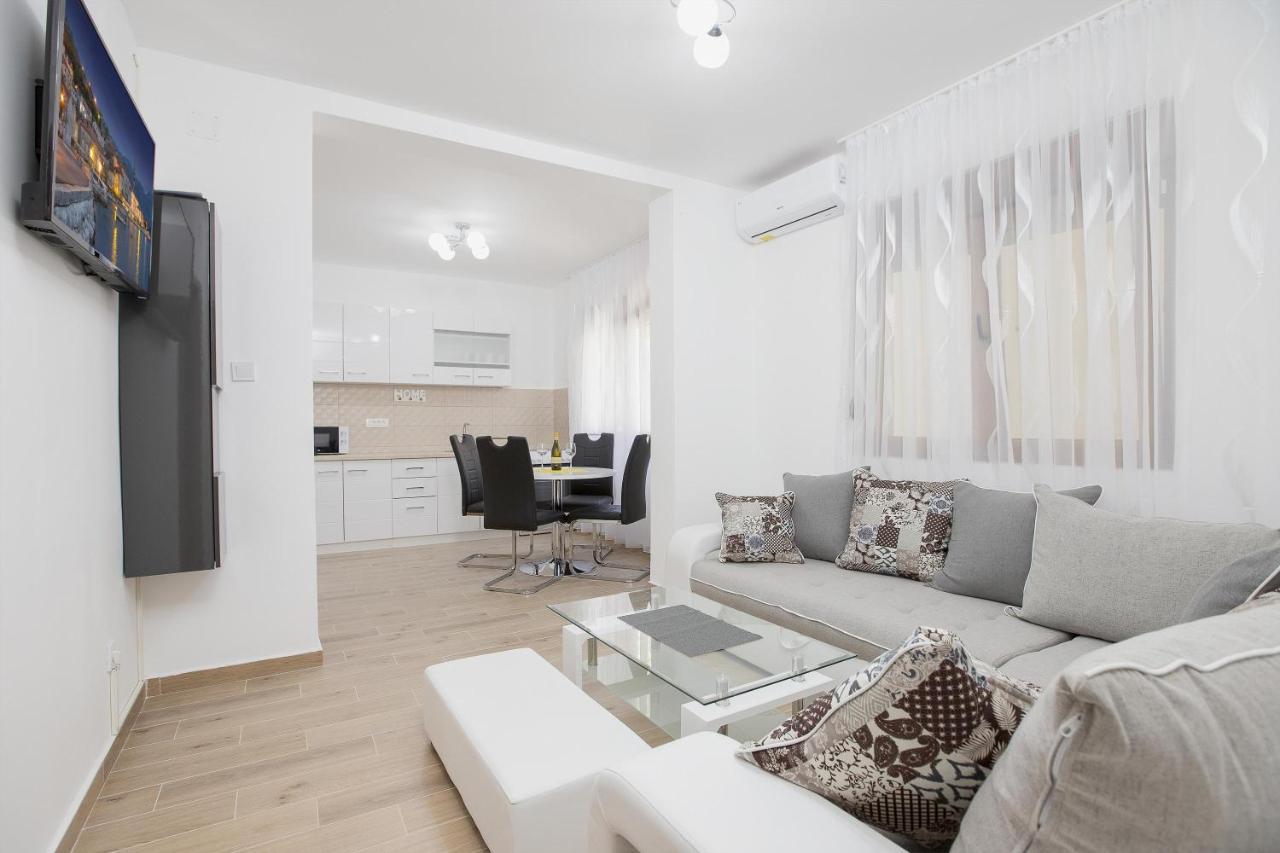 Muo Sea Front Apartments コトル エクステリア 写真